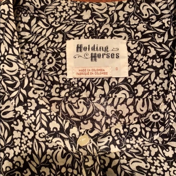 Anthropologie Holding Horses bird floral black top - Picture 3 of 8
